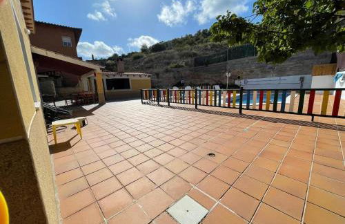 Pet-Friendly Villa with Pool - Foto 26