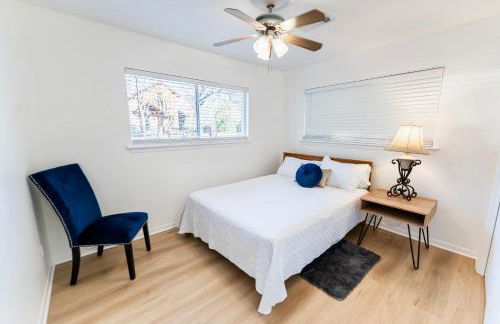 Walk to Campus Creekside Austin Duplex! - Foto 15