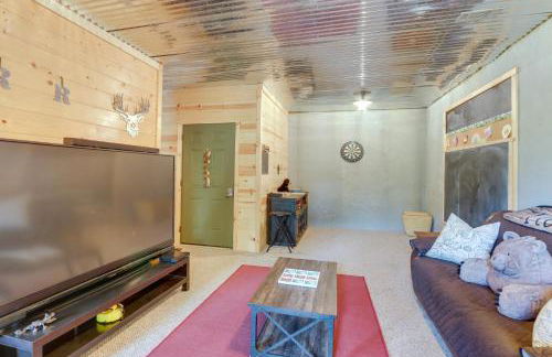 Hot Tub and Game Room Charming Morganton Cabin! - Foto 12