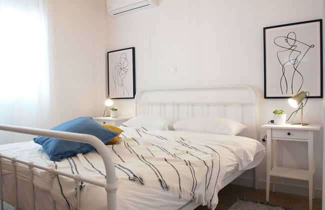 Breeze One Bedroom Apartment by BluPine - Foto 7