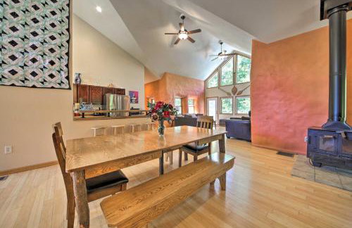 Peaceful Custom Carbondale Home with Deck, Near SIU! - Foto 6