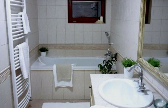 Comfortable Villa With Facilities - Photo 11