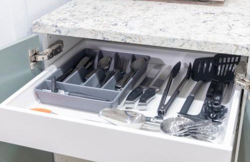 Retro 2 bedroom basement APT with free parking - Foto 20