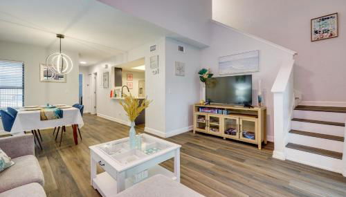 4 Mi to Atlantic Beach Chic and Trendy Townhouse! - Photo 3