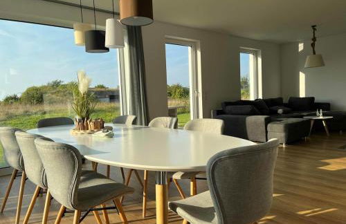 HausLIEBLINGSPLATZ - am Meer - Luxus Villa mit 4 Schlafzimmern, 3 Badezimmern Sauna, Kamin, Weber-Grill und Wallbox - Foto 20