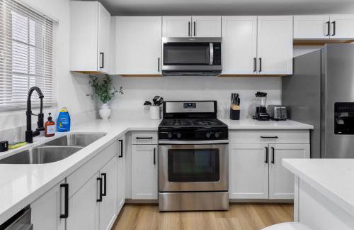 North Vegas Family Oasis 4BR, Pool, BBQ, Games - Foto 12