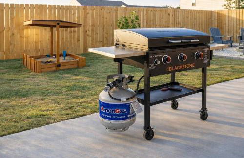 5bd/3ba Family Oasis with Playground and Pool - Foto 35