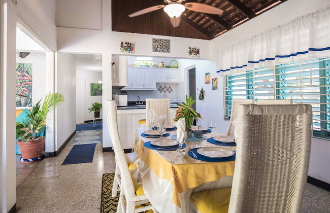 Beach Palm Villa - Photo 32