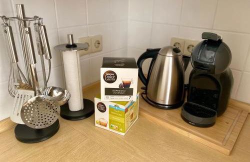 Stilvolles Apartment mit Balkon, Küche & Parkplatz - Waldstetten Zentrum - Foto 27