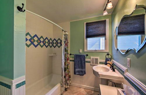 Chic Downtown Home with Grill, Steps to Main Street! - Foto 15