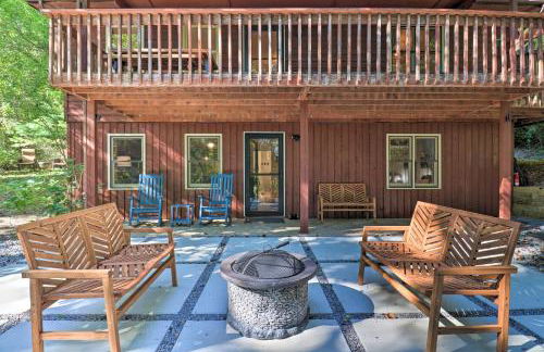 Game Room and Fire Pit Weaverville Family Home! - Foto 3