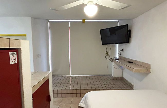 Suites TG - Photo 23