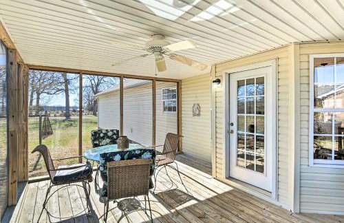 Normandy Home with Yard about 2 Mi to Lake - Foto 21