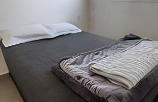 Apartamento completo, com vaga, varanda e piscina - Foto 4