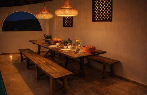 Masia La Morera autenticidad renovada 100 porcien a 10 minutos de Sitges en coche 12 huespedes Piscina Aire Aconc 6 Suites Apertura 15 Julio 2025 - Foto 4