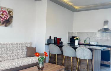 CARISSA SUITES a - Photo 13