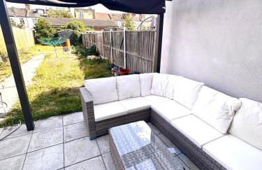 Luxury House in Ilford 21 minute Train journey from Central London - Foto 31