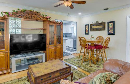 El Portal Vacation Rental about 9 Mi to Miami! - Foto 6