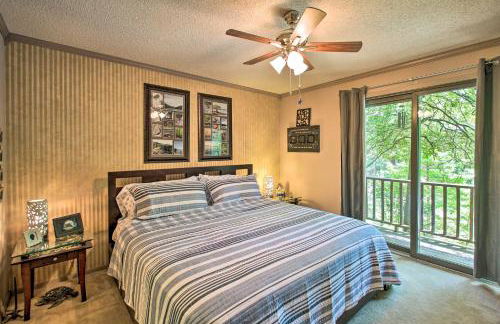 Mount Ida Condo with Balcony and Resort Amenities - Foto 9