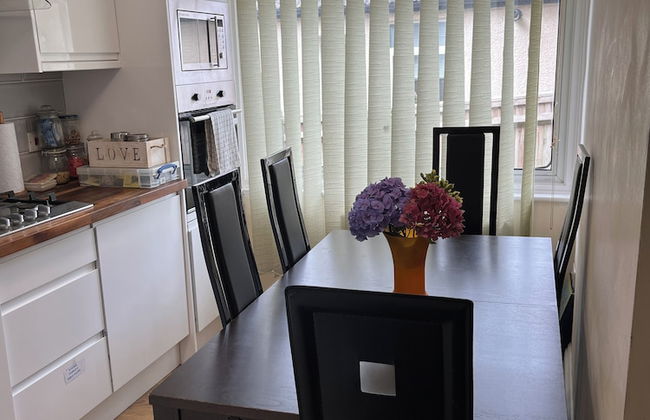 Whole House Cottage with huge Garden - Foto 15