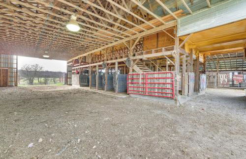 Pet-Friendly Purdy Home with Horse Stables and Trails! - Foto 22