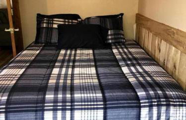 Stunning Getaway Cabin with Expansive Decks near Huntington, West Virginia - Foto 16