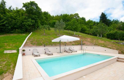 Stone house with 4 bedrooms and beautiful view - Foto 7