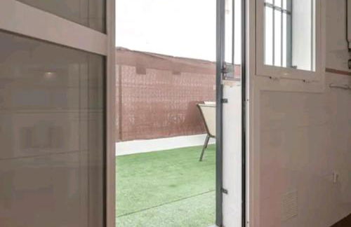 Apartamento con patio y piscina cerca de Sevilla - Photo 18