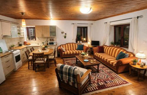 Alma-Maroon Klara & Rachel - Photo 14