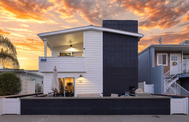 Steps From the Sand/boardwalk Outdoor Dining, Parking, and Patio in Newport - Foto 1