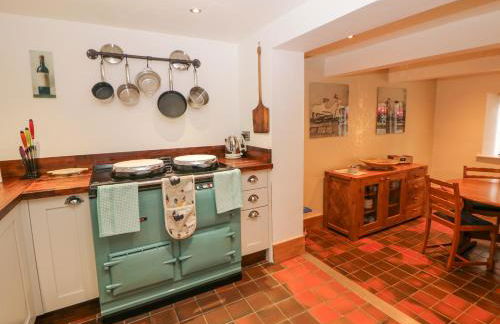 The Old Cobblers - Photo 8