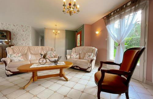 Gîte familial et chaleureux avec jardin clos, garage, et proche de Blois, animaux bienvenus - FR-1-491-446 - Foto 9