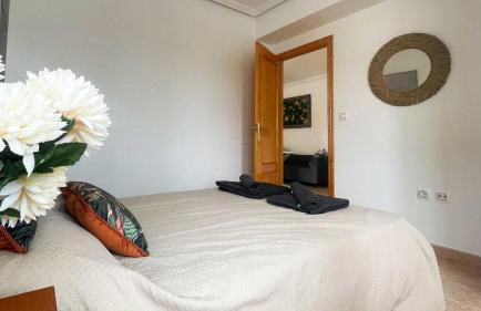 Low Price Modern Apartment Aircon & Filter Water - Foto 16