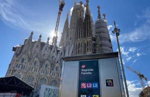 Lazy Donkey Sagrada Familia - Foto 23