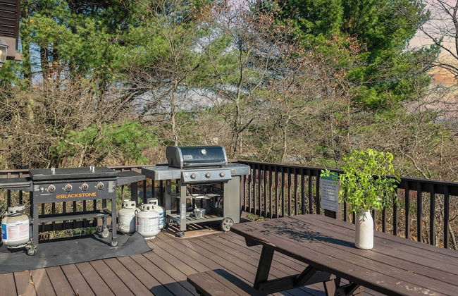 Lake View Chalet by Avantstay Lake Access + Deck - Foto 34