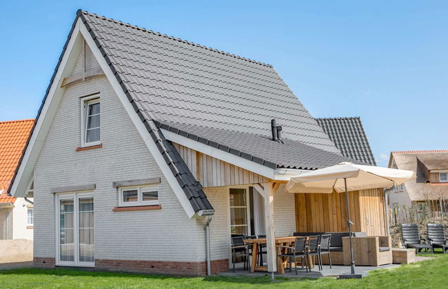 Villa at Nieuwvliet-bad Near the Beach - Photo 24