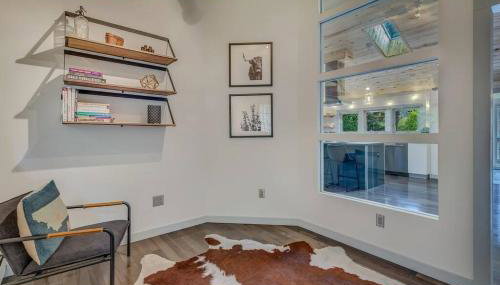 Cozy Modern House seconds from Roaring Fork River - Photo 5