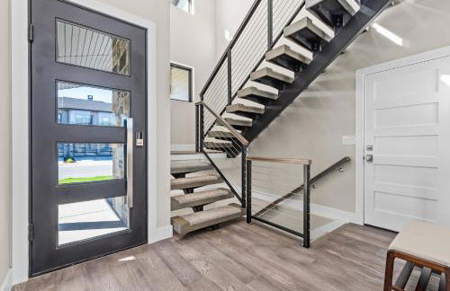 New East Deer Valley, 1 min, 994 New luxury 5br Twin House, Hot Tub, Lake view, Park City 10 min - Photo 30