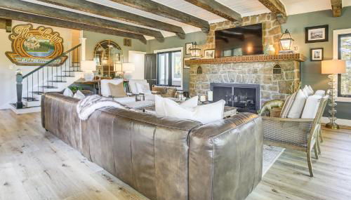 Walk to Lake Arrowhead Village! Home with Lake Views - Foto 5