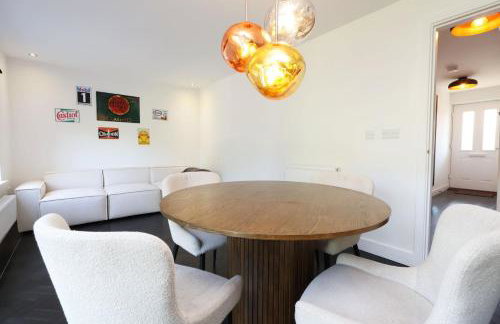 Contractor 4 Bed 2 BA 5 mins to Airport & Barry With Parking - Foto 17