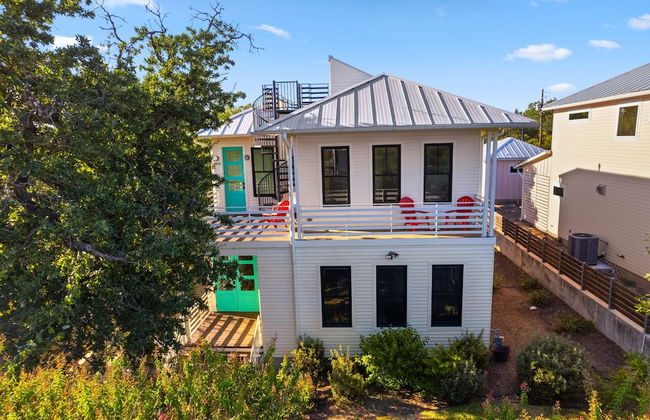 Rooftop Deck 5 Mins to Downtown - Photo 51