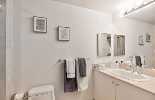 1BR ROOFTOP POOL-10 MIN WALK TO BEACH - Foto 15