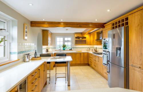 Croft House Sleeps 10 Country Views nr Salisbury - Foto 4