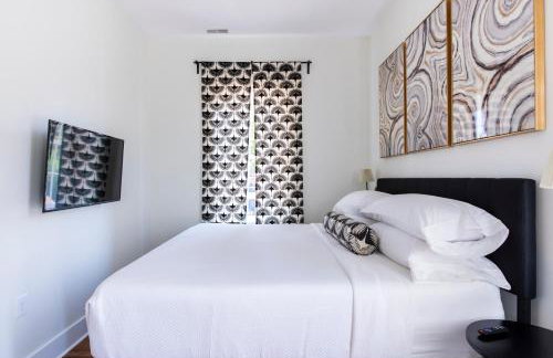 Bourbon Suites -Foodies -Bourbon -2 Living Rooms - Foto 33