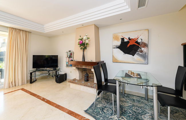 Villa Riviera in Urbanizaci n Riviera Sol - Photo 14