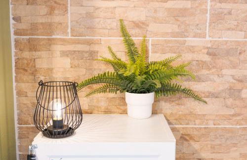 Les Elfes - avec entrée autonome, clim neuve, jardin, parking privé & gourmandises offertes ! - - Foto 4