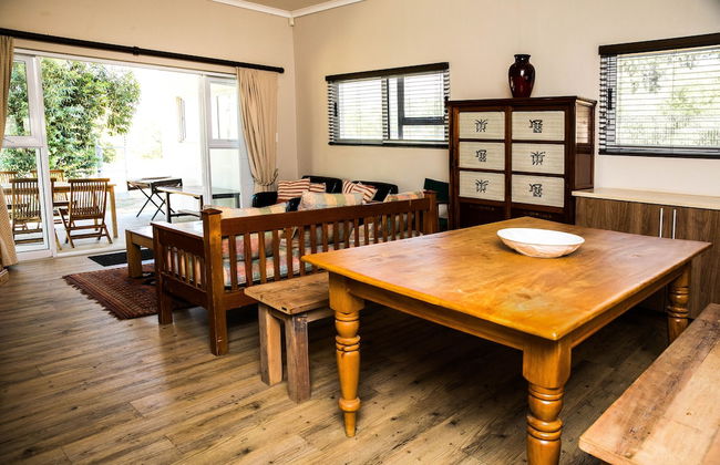 Village Lodge Paarl - Photo 21