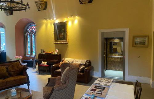 Bastian Gate Gosford Castle - Foto 24