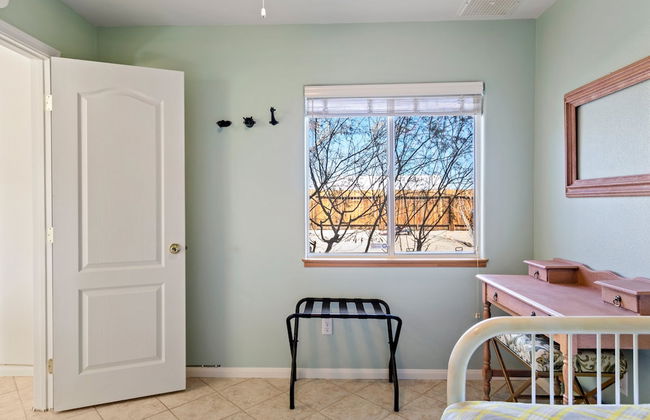 Sunrise Ranch - Photo 34