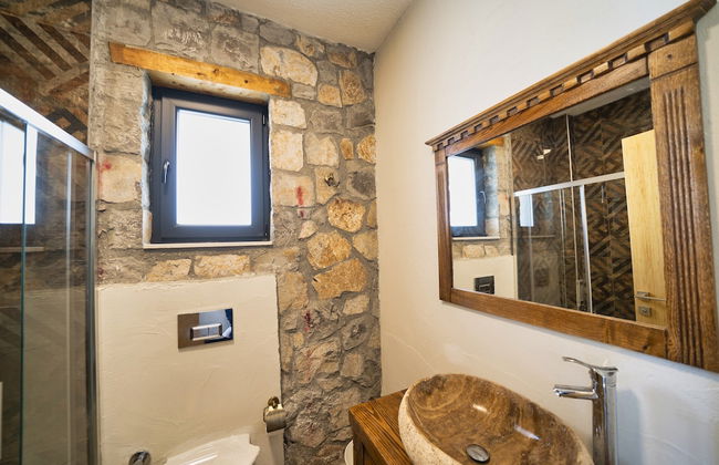 Villa Pine Private Located in a Quiet and Picturesque Location - Photo 10